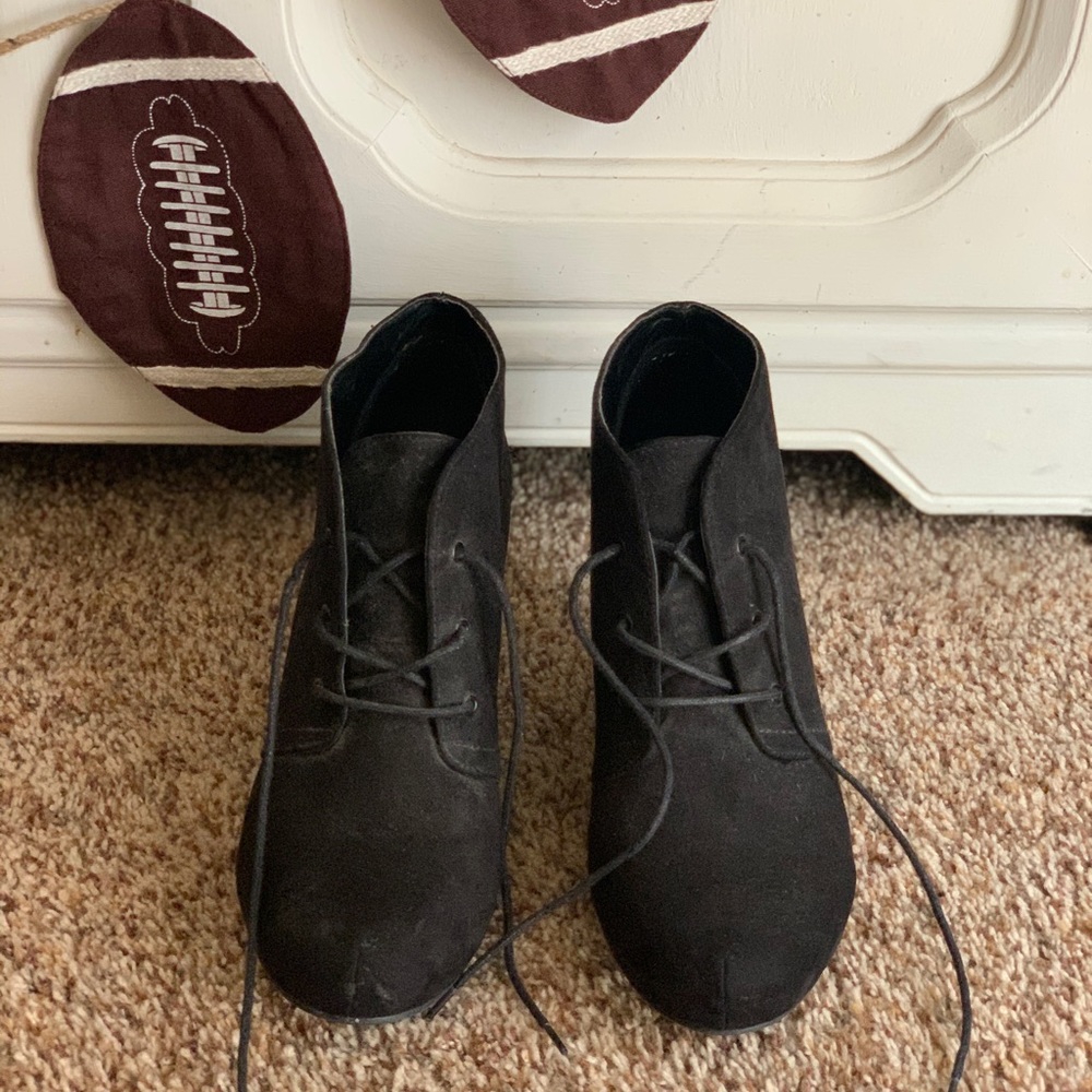 Booties - Picture 3 of 5